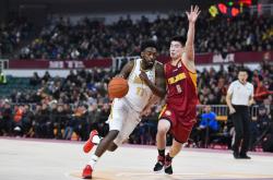 里程碑夜！迈阿密热火再遭质疑，CBA常规赛加时末段刷纪录，话题不断，资深球员宣示担当的简单介绍-爱游戏直播官网